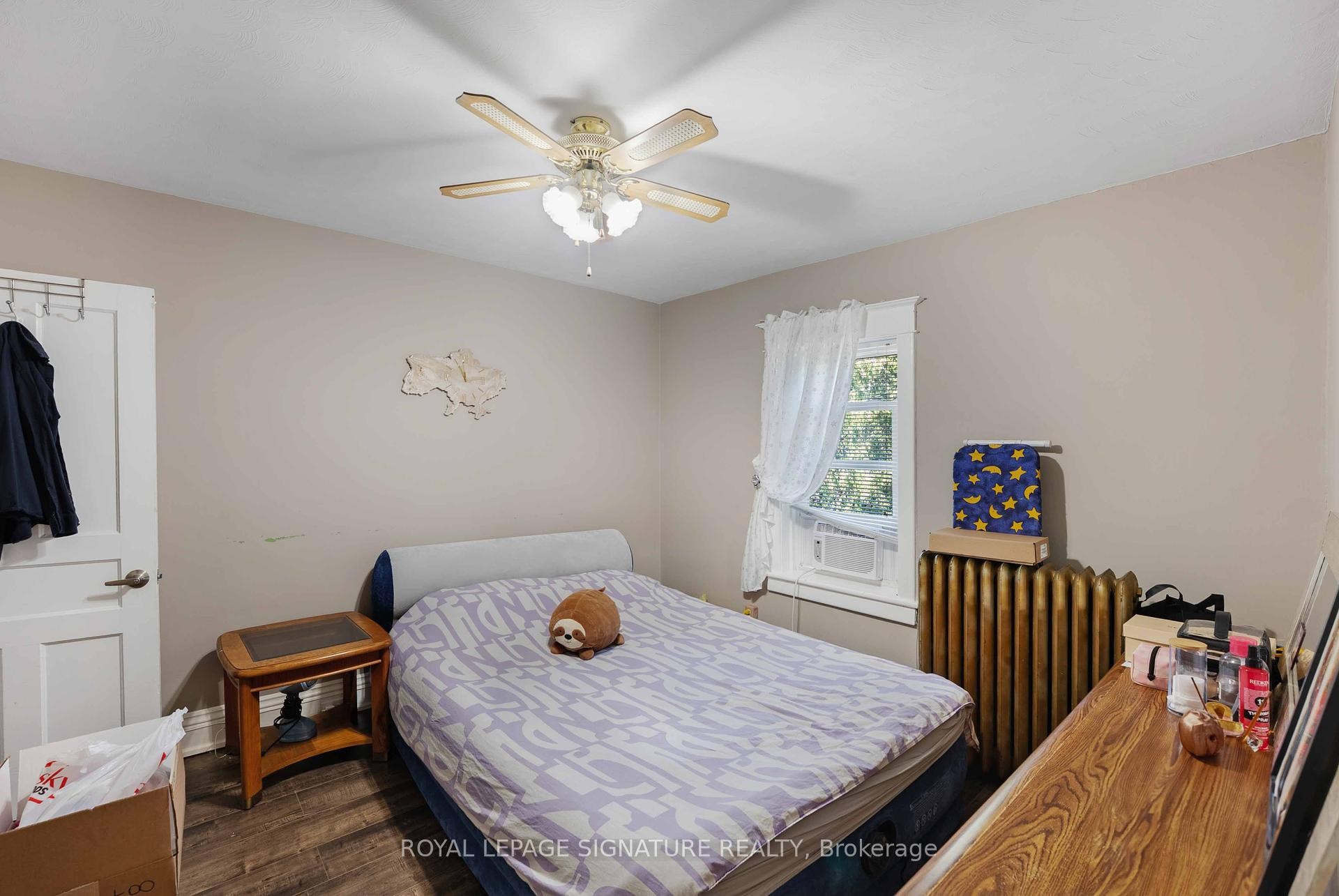74 Kenilworth Avenue S, Hamilton, ON - Indoor Photo Showing Bedroom