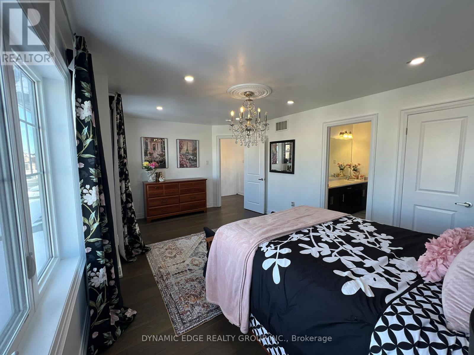 70 Elmhurst Street, Scugog, ON - Indoor Photo Showing Bedroom