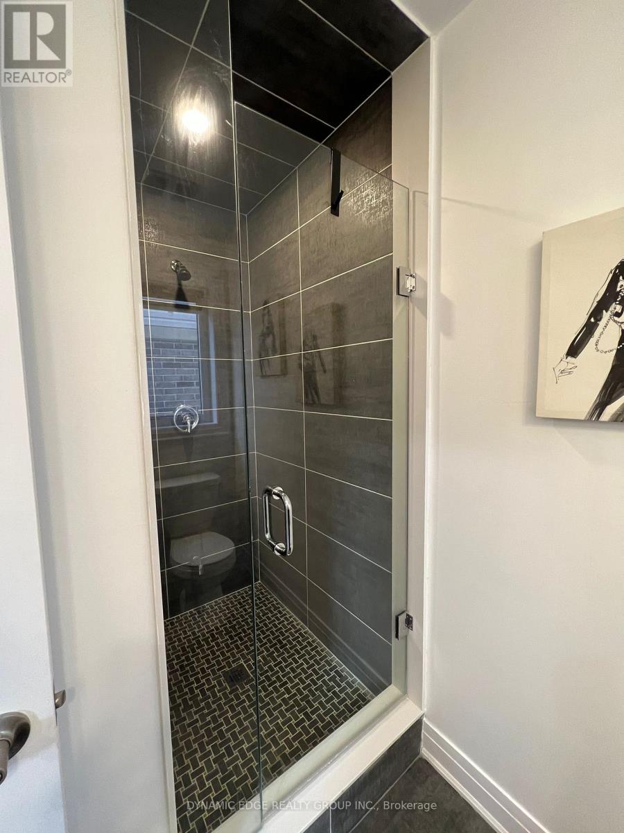 70 Elmhurst Street, Scugog, ON - Indoor Photo Showing Bathroom