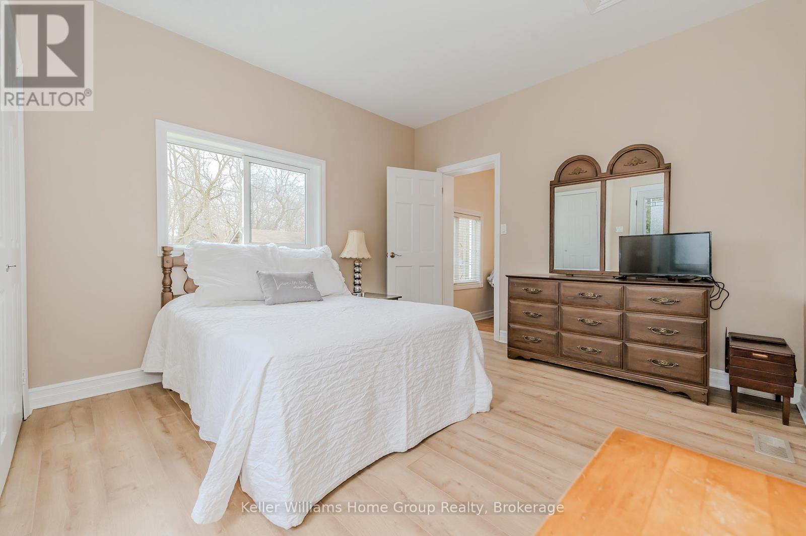 196 Eastern Avenue, Halton Hills (Ac Acton), ON - Indoor Photo Showing Bedroom