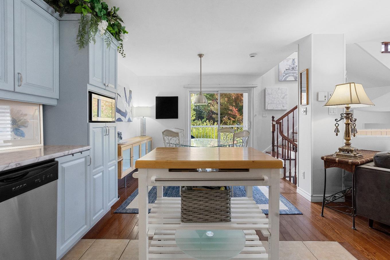 Cuisine - 7999 Boul. Wilfrid-Hamel, Québec (Sainte-Foy/Sillery/Cap-Rouge), QC - Indoor Photo Showing Kitchen