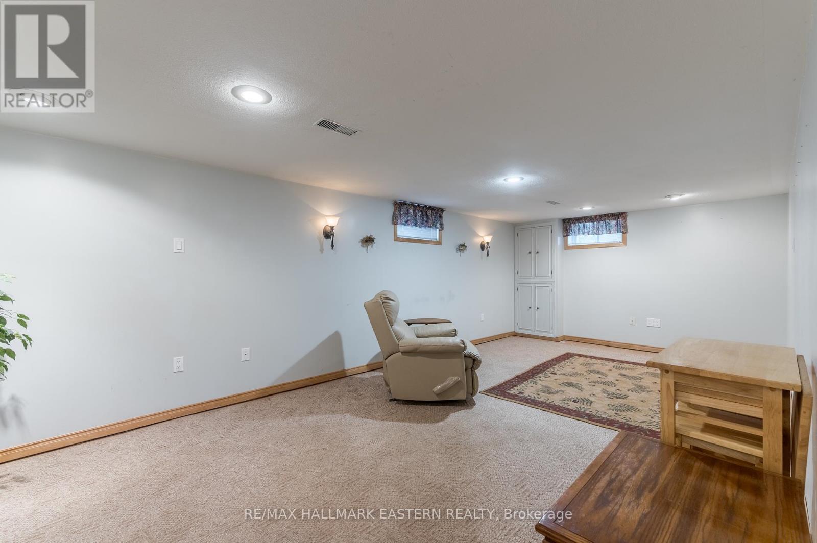 385 Bellevue Street, Peterborough (Northcrest Ward 5), ON - Indoor