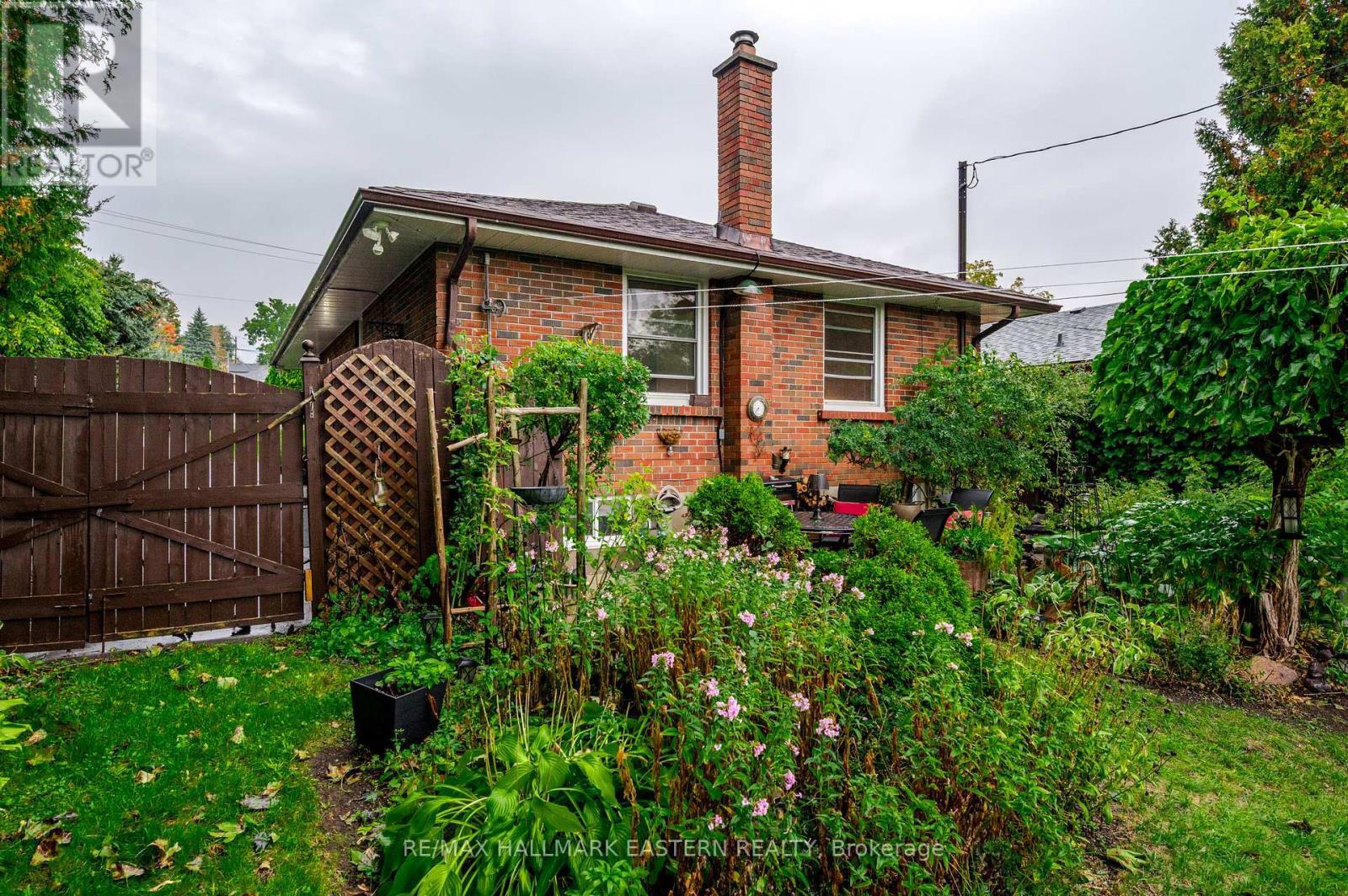 385 Bellevue Street, Peterborough (Northcrest Ward 5), ON - Outdoor