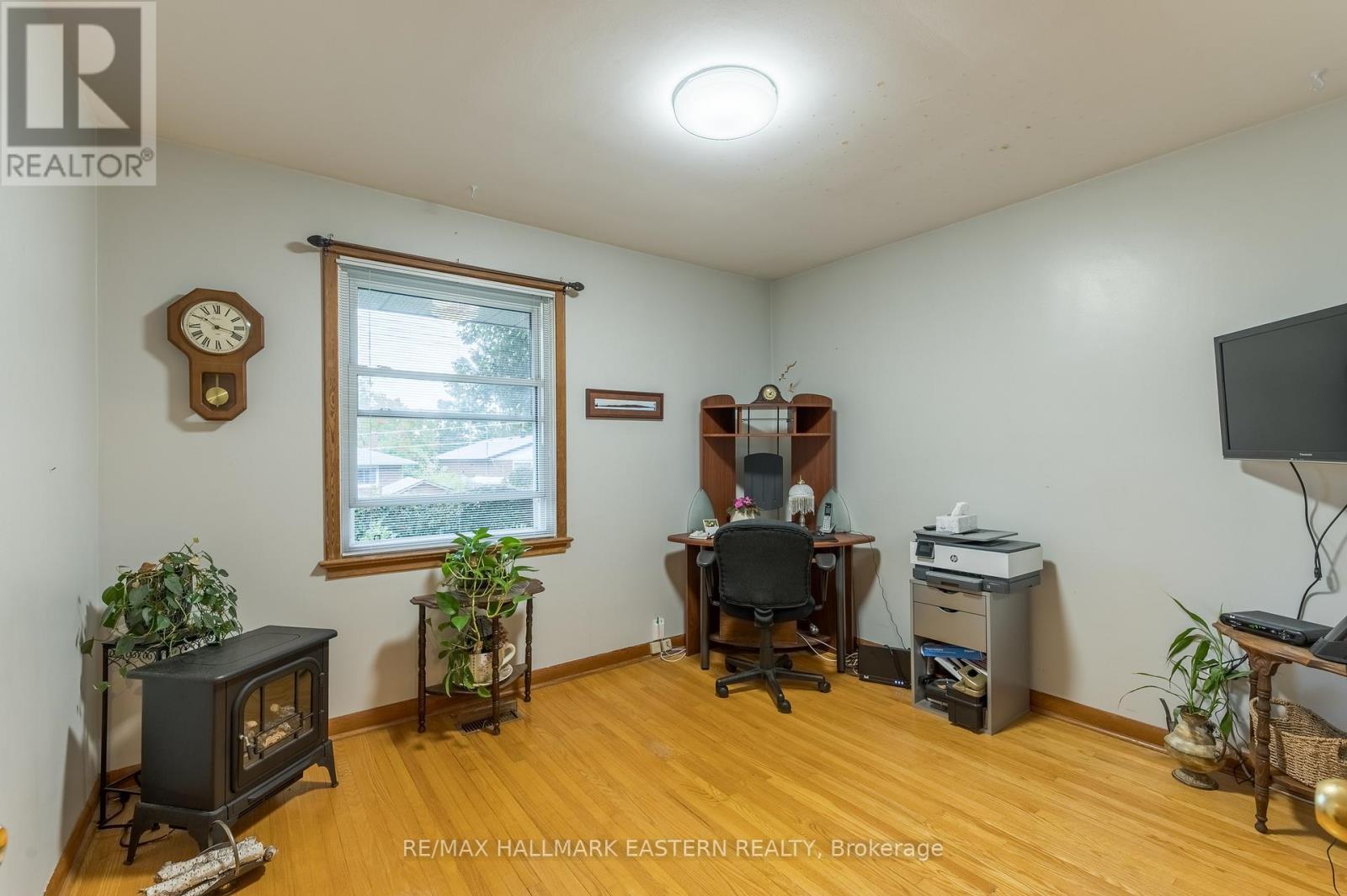 385 Bellevue Street, Peterborough (Northcrest Ward 5), ON - Indoor