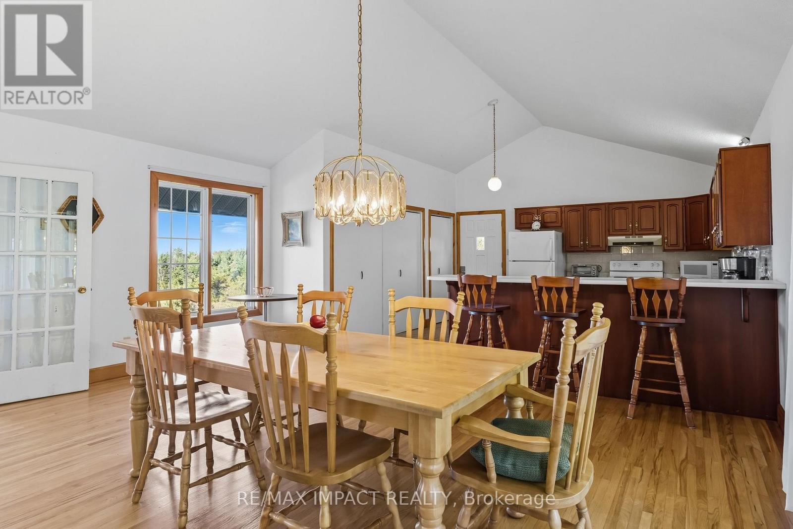 1530 10 Line W, Trent Hills, ON - Indoor Photo Showing Dining Room