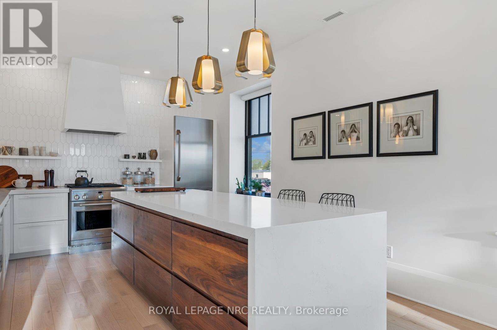 244 West Street, Port Colborne (Sugarloaf), ON