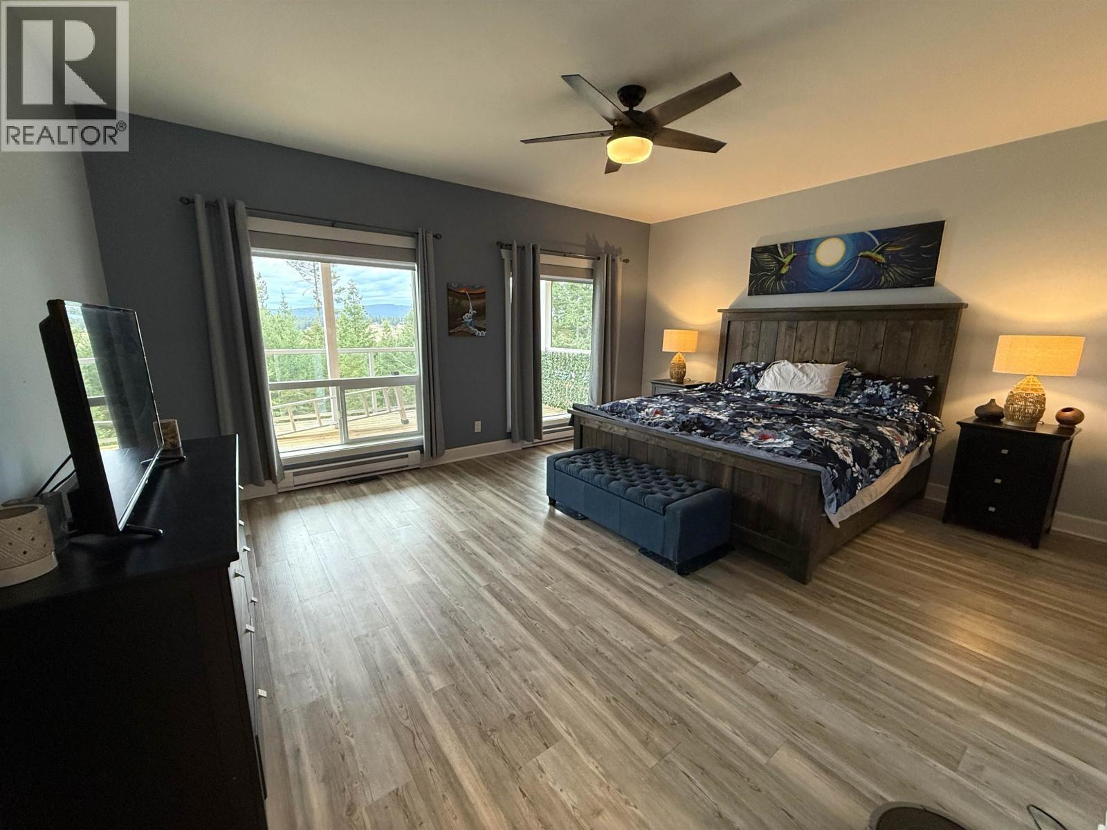 4849 Bryan Crescent, 108 Mile Ranch, BC - Indoor Photo Showing Bedroom