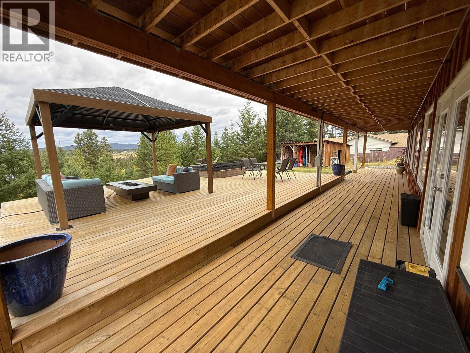 4849 Bryan Crescent, 108 Mile Ranch, BC - Outdoor With Deck Patio Veranda With Exterior