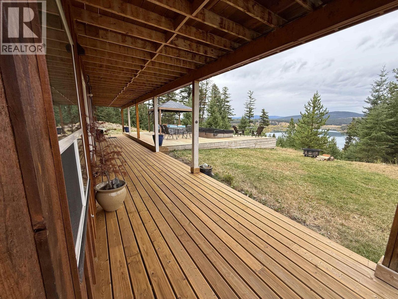 4849 Bryan Crescent, 108 Mile Ranch, BC - Outdoor With Deck Patio Veranda