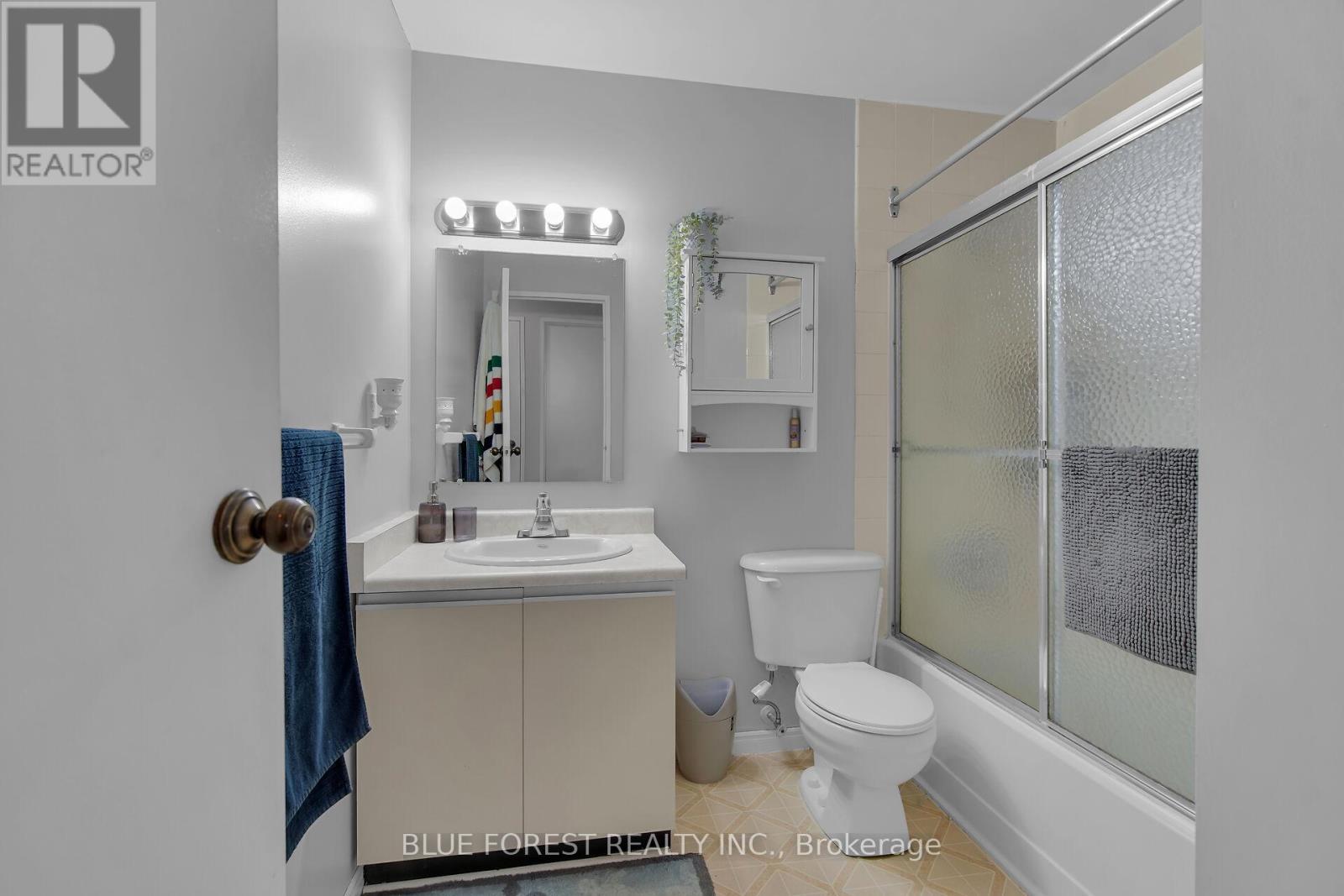 909 - 127 Belmont Drive, London South (South O), ON - Indoor Photo Showing Bathroom