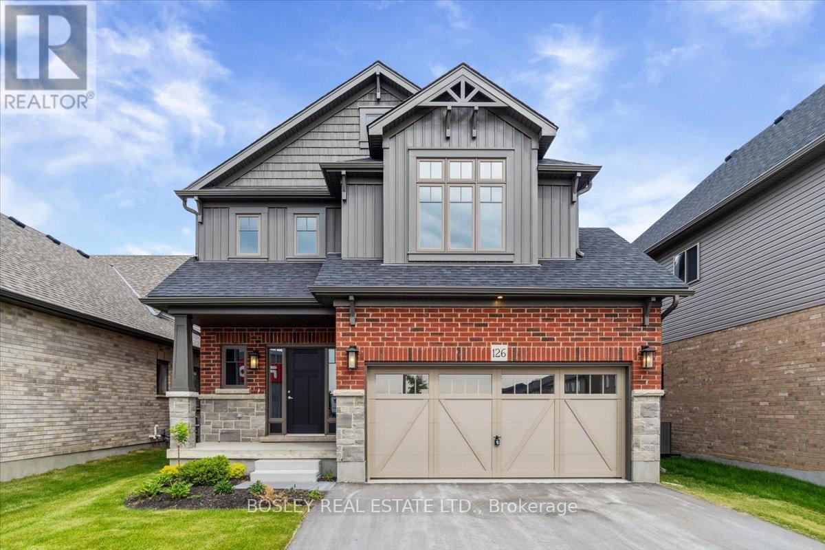 126 Devonleigh Gate N, Grey Highlands, ON - Outdoor With Facade