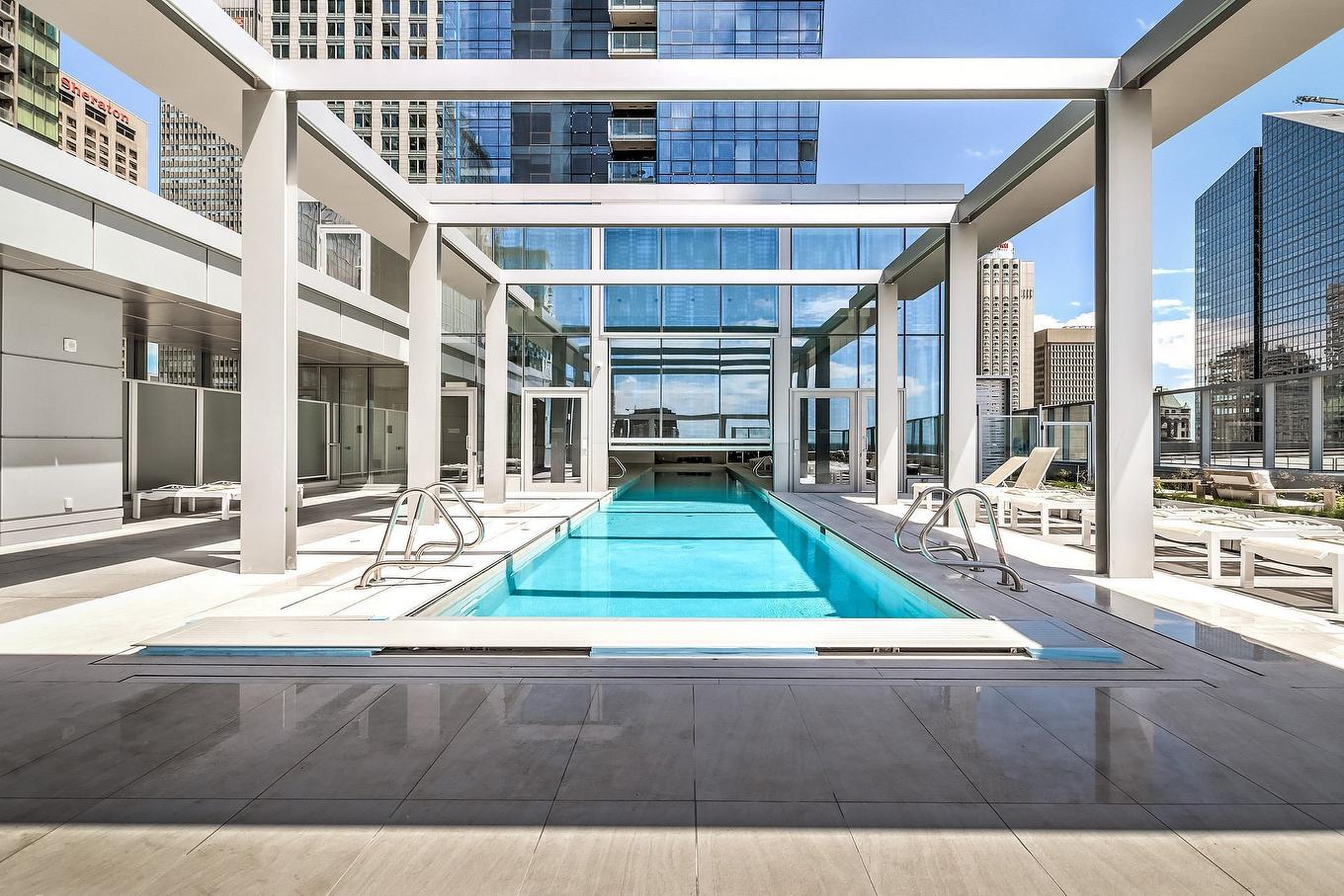 Pool - 2303-1050 Rue Drummond, Montréal (Ville-Marie), QC - Outdoor