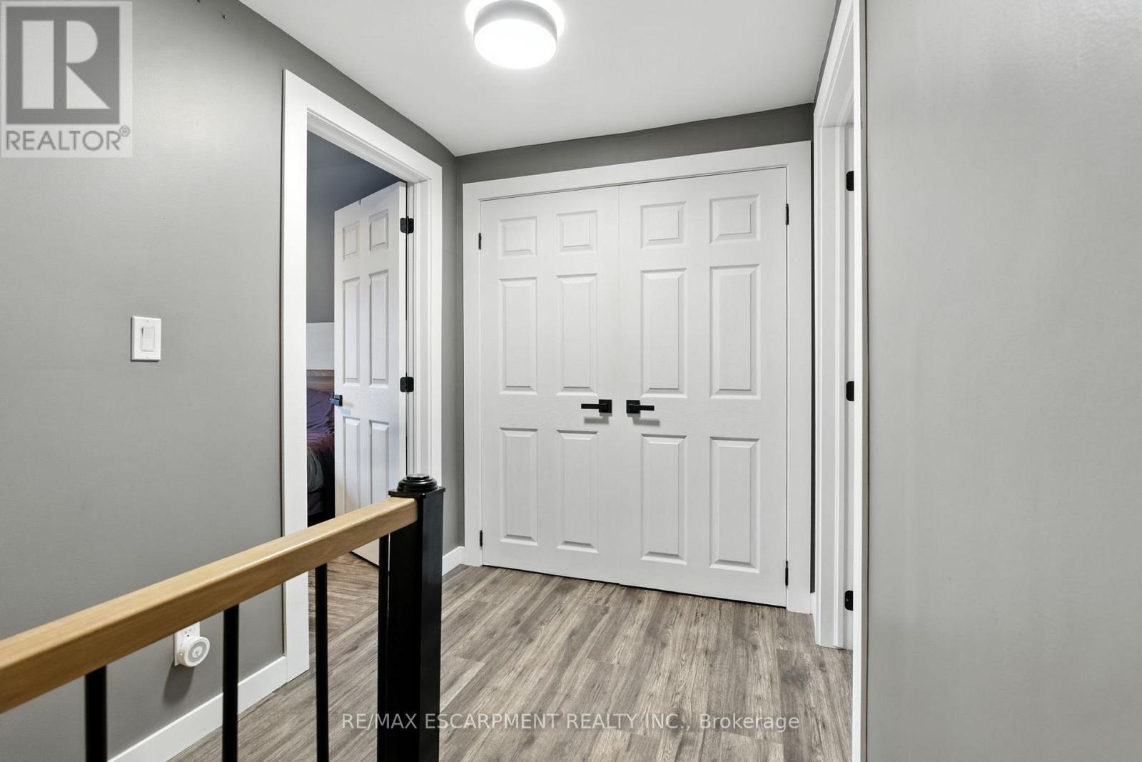 85 Crosthwaite Avenue N, Hamilton, ON - Indoor Photo Showing Other Room