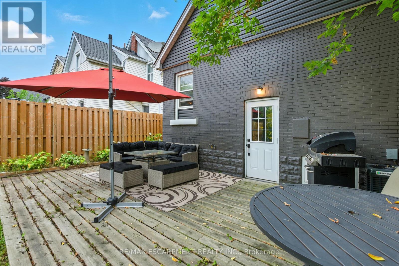 85 Crosthwaite Avenue N, Hamilton, ON - Outdoor With Deck Patio Veranda With Exterior