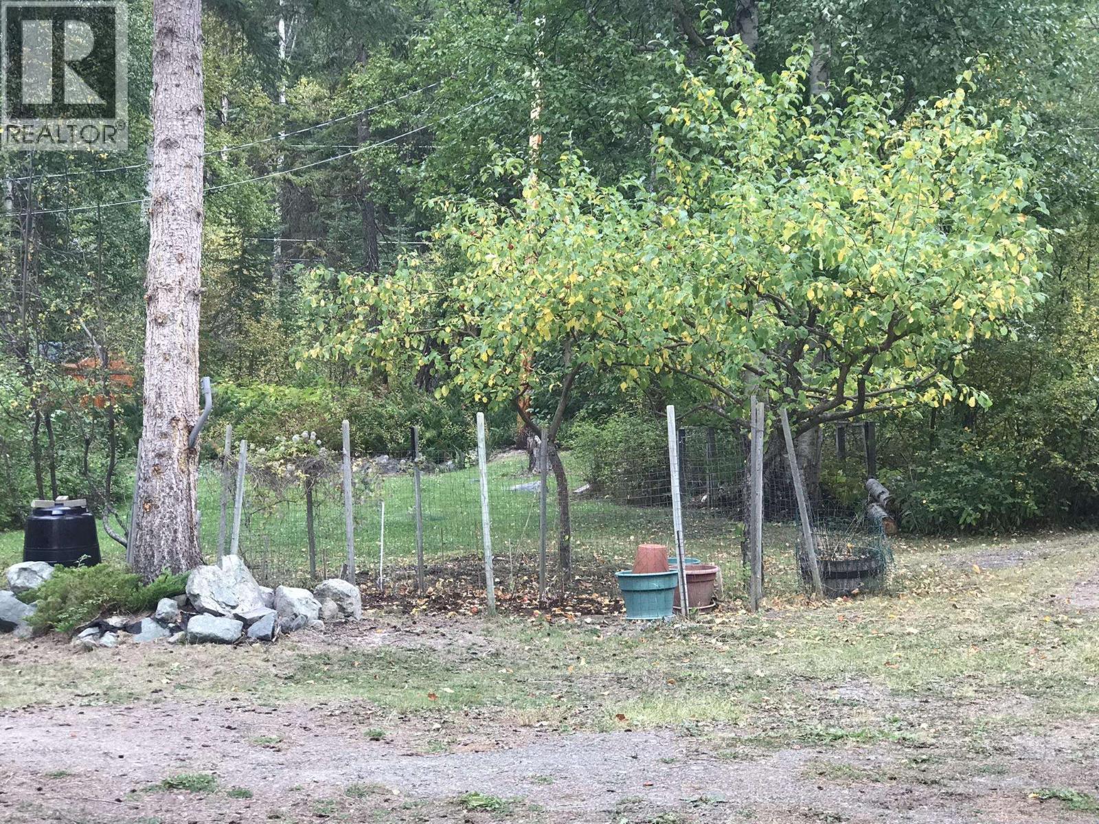 3548 Sellars Road, 100 Mile House, BC - Outdoor