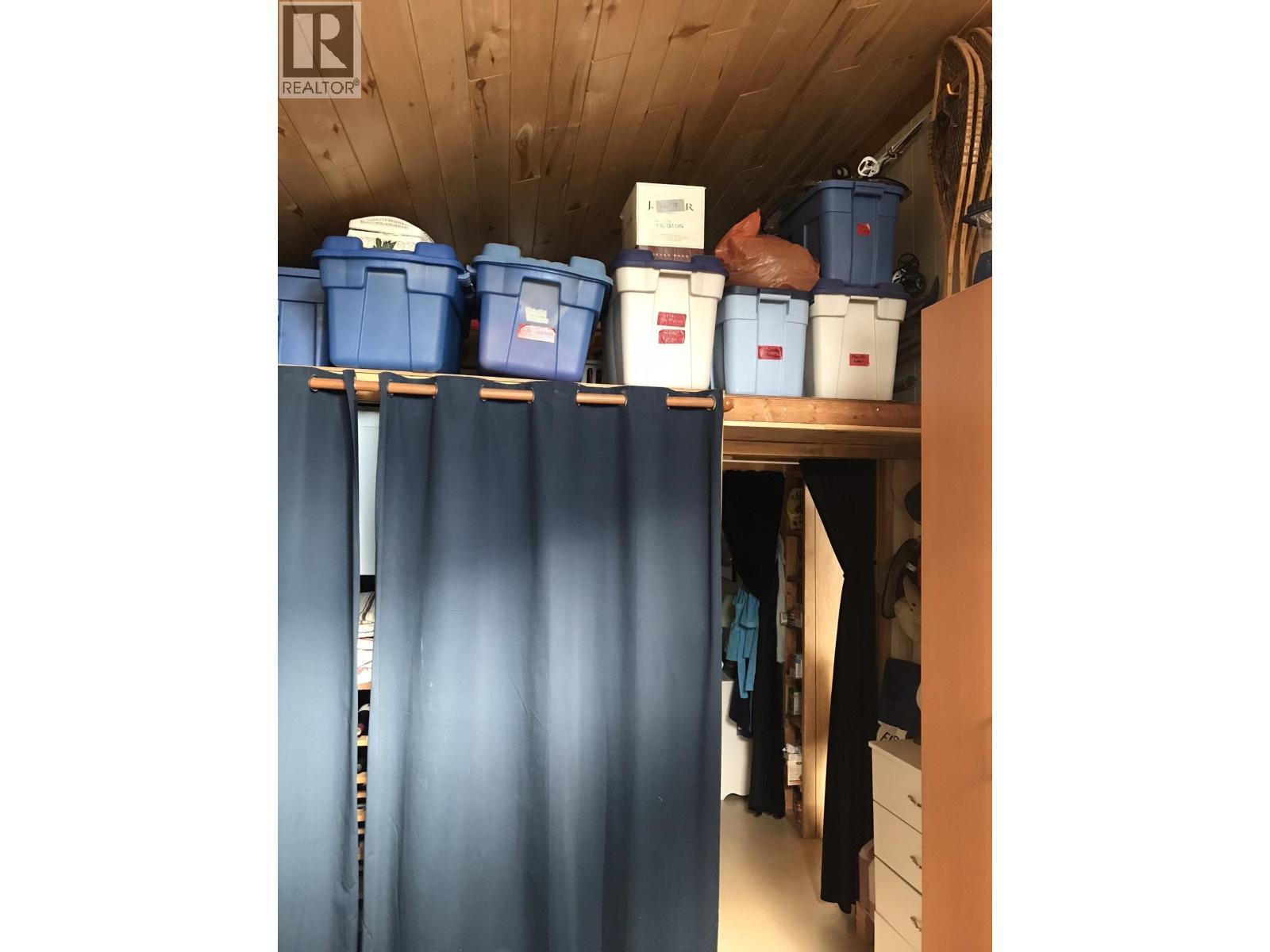 3548 Sellars Road, 100 Mile House, BC - Indoor