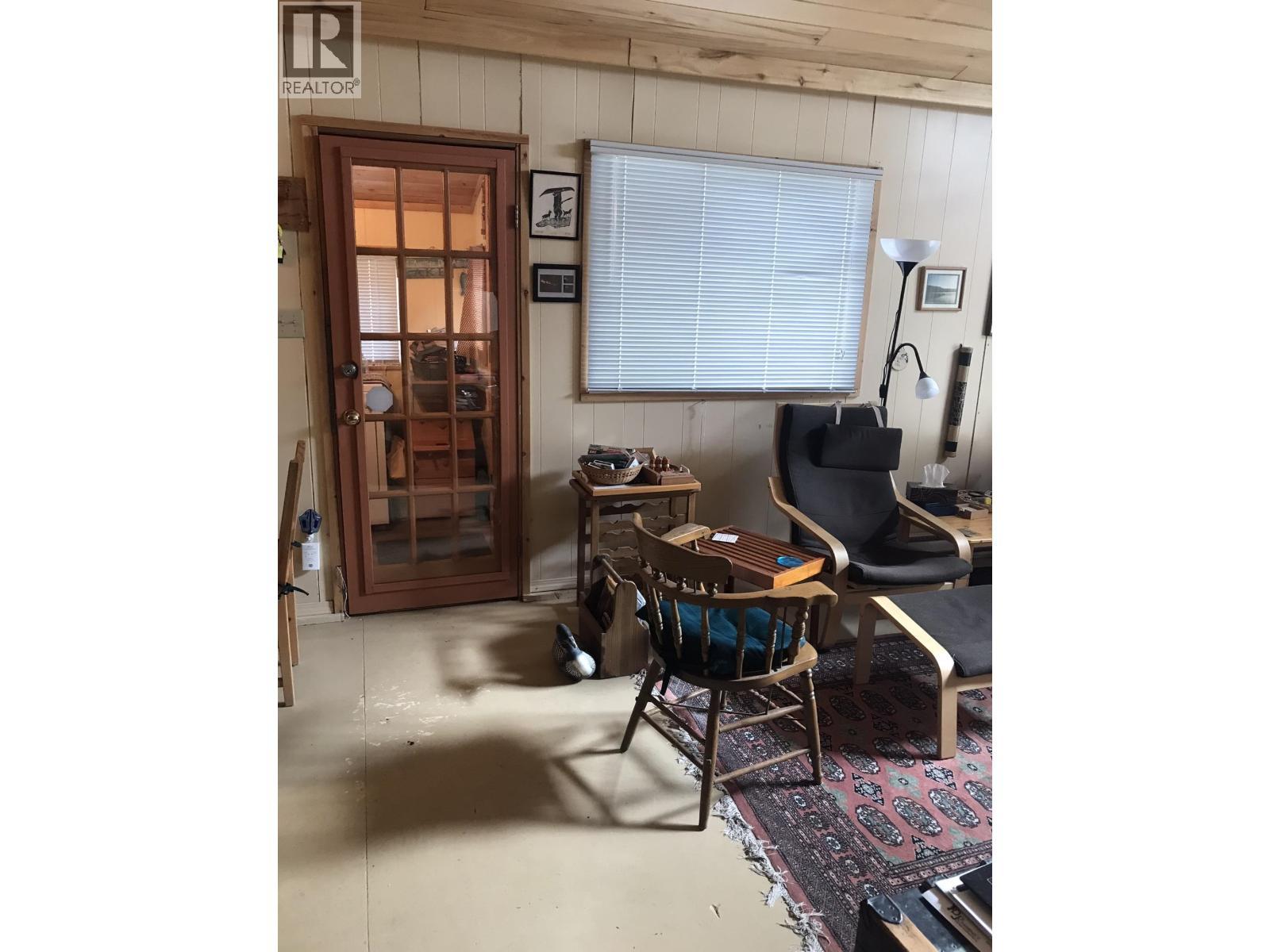 3548 Sellars Road, 100 Mile House, BC - Indoor