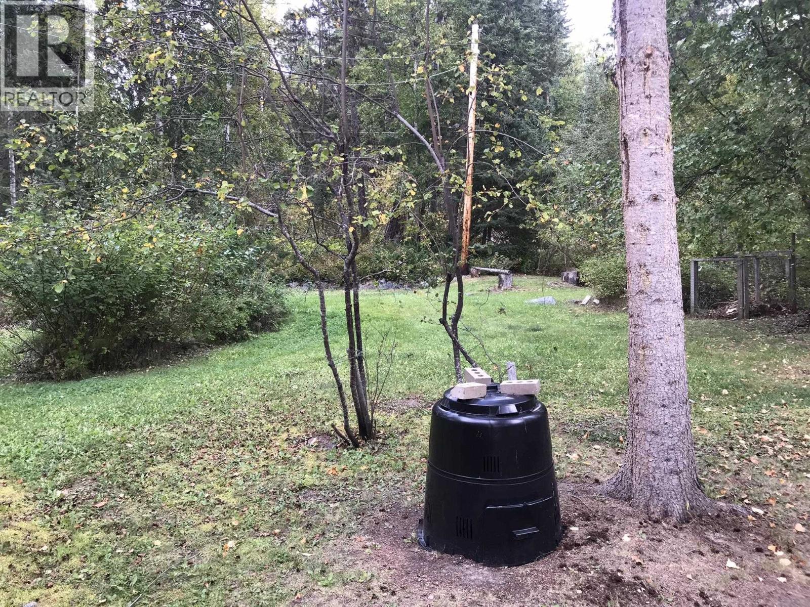 3548 Sellars Road, 100 Mile House, BC - Outdoor