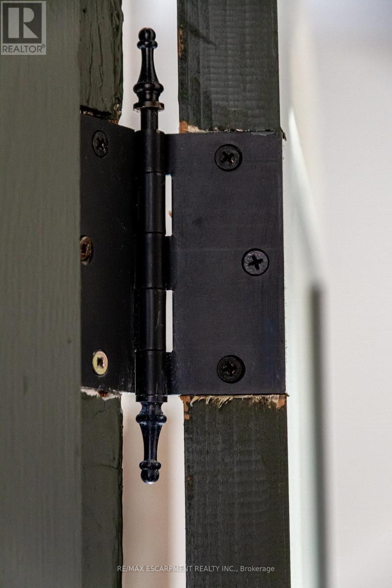 2 - 11 Eastbourne Avenue, Hamilton, ON - Other