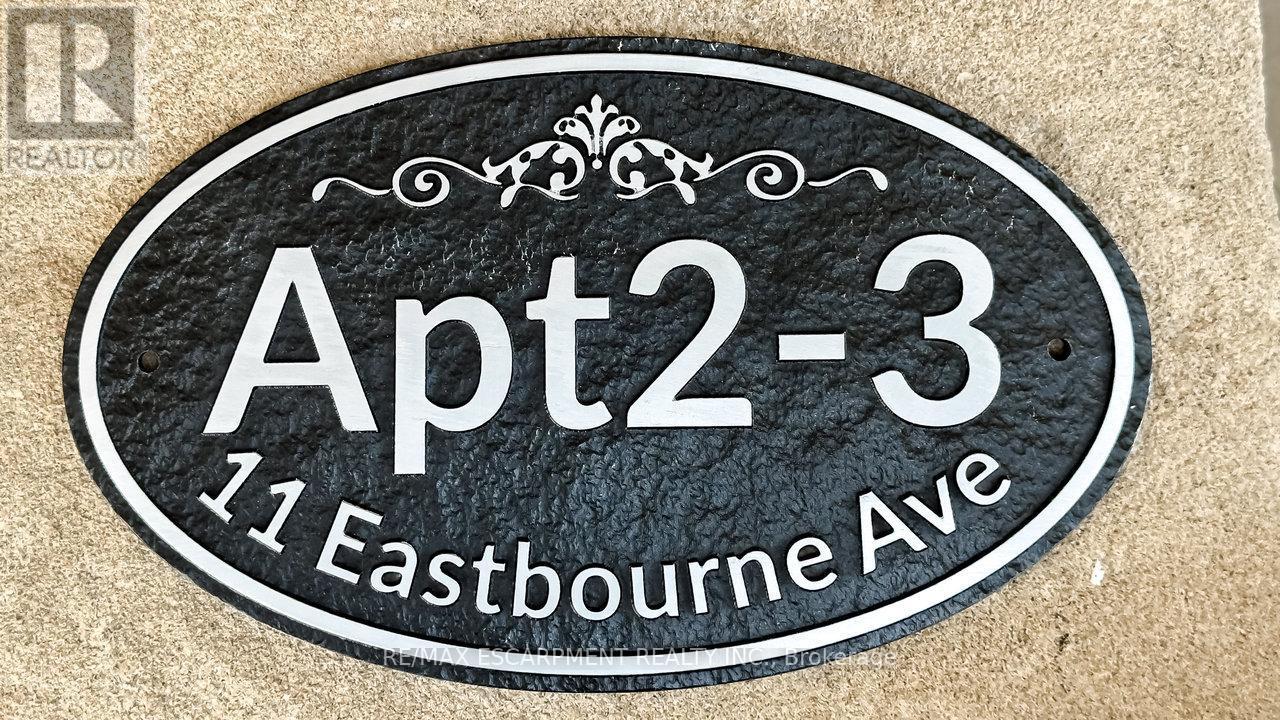 2 - 11 Eastbourne Avenue, Hamilton, ON - Outdoor