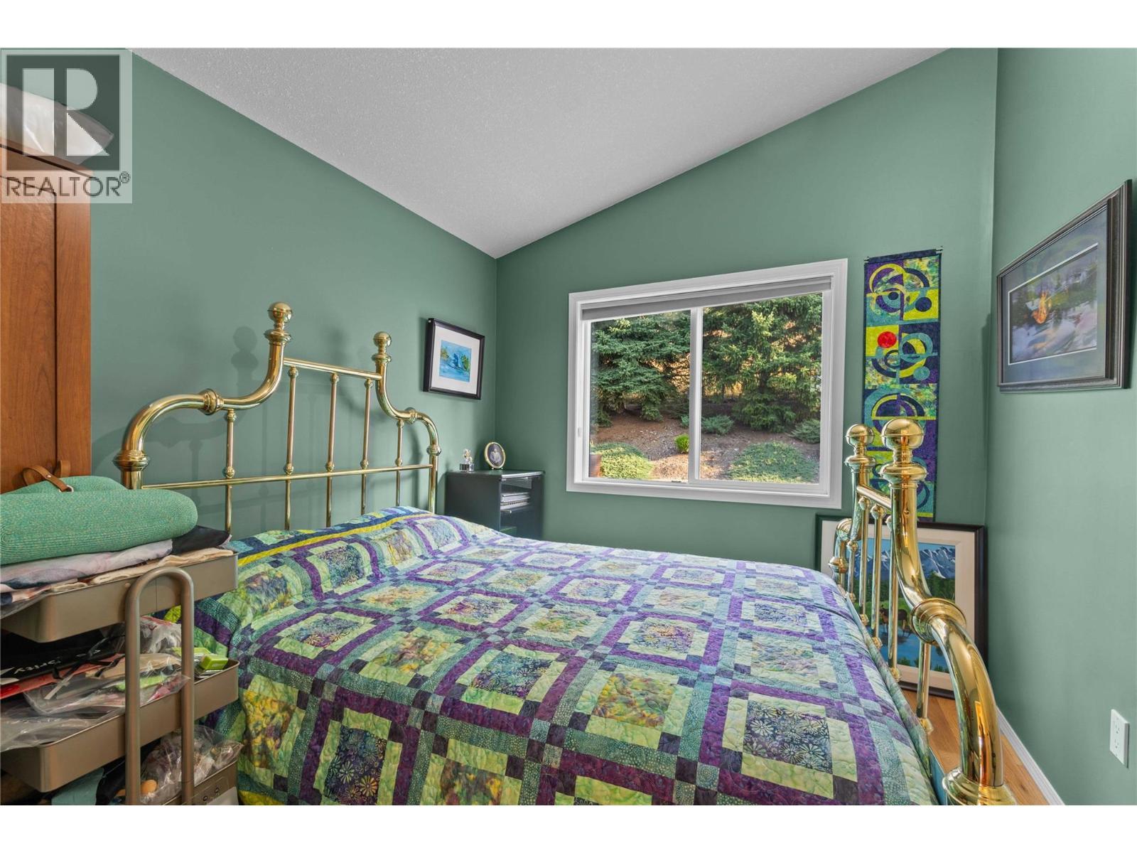 760 Mobley Road, Tappen, BC - Indoor Photo Showing Bedroom