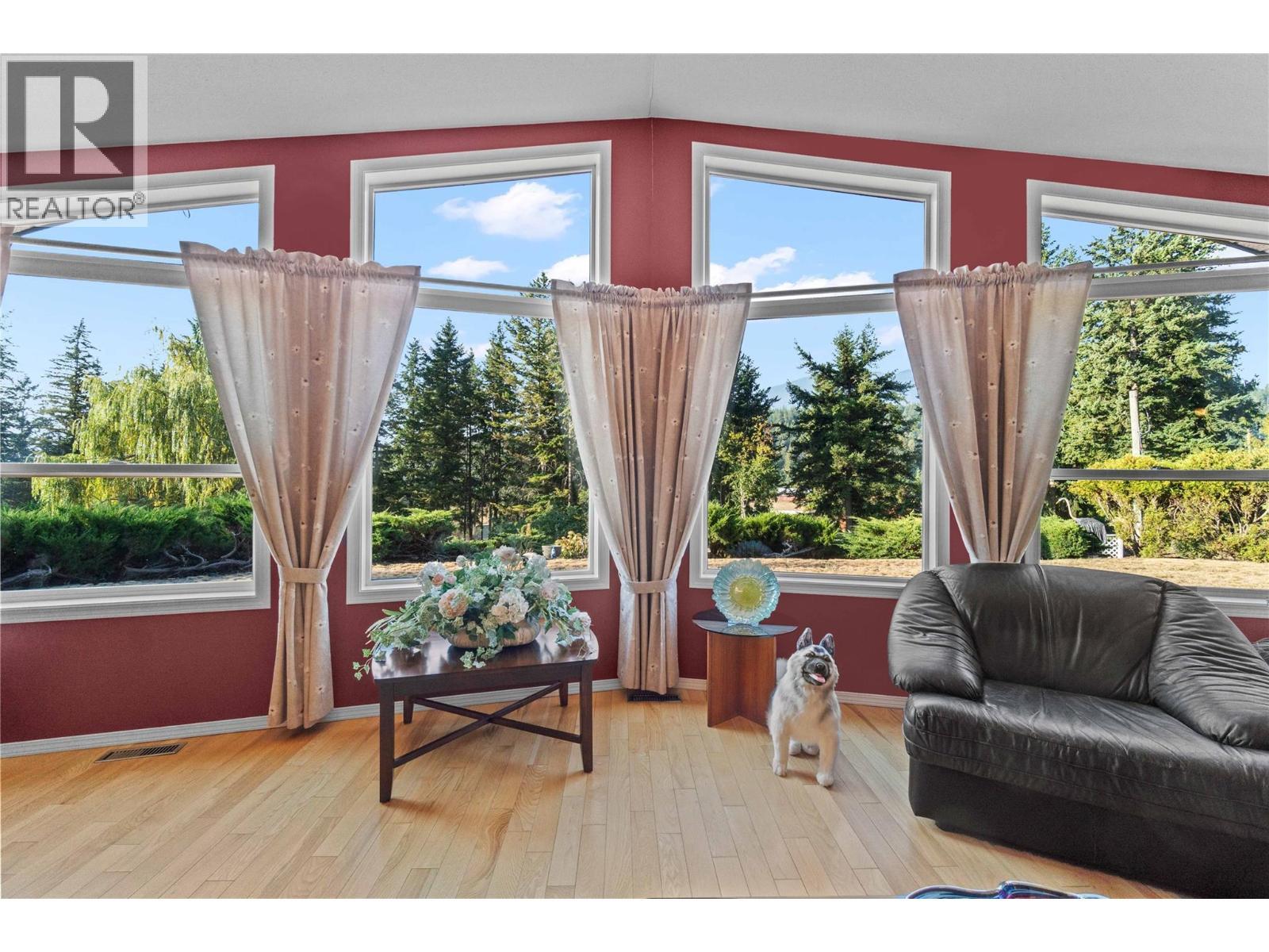 760 Mobley Road, Tappen, BC -