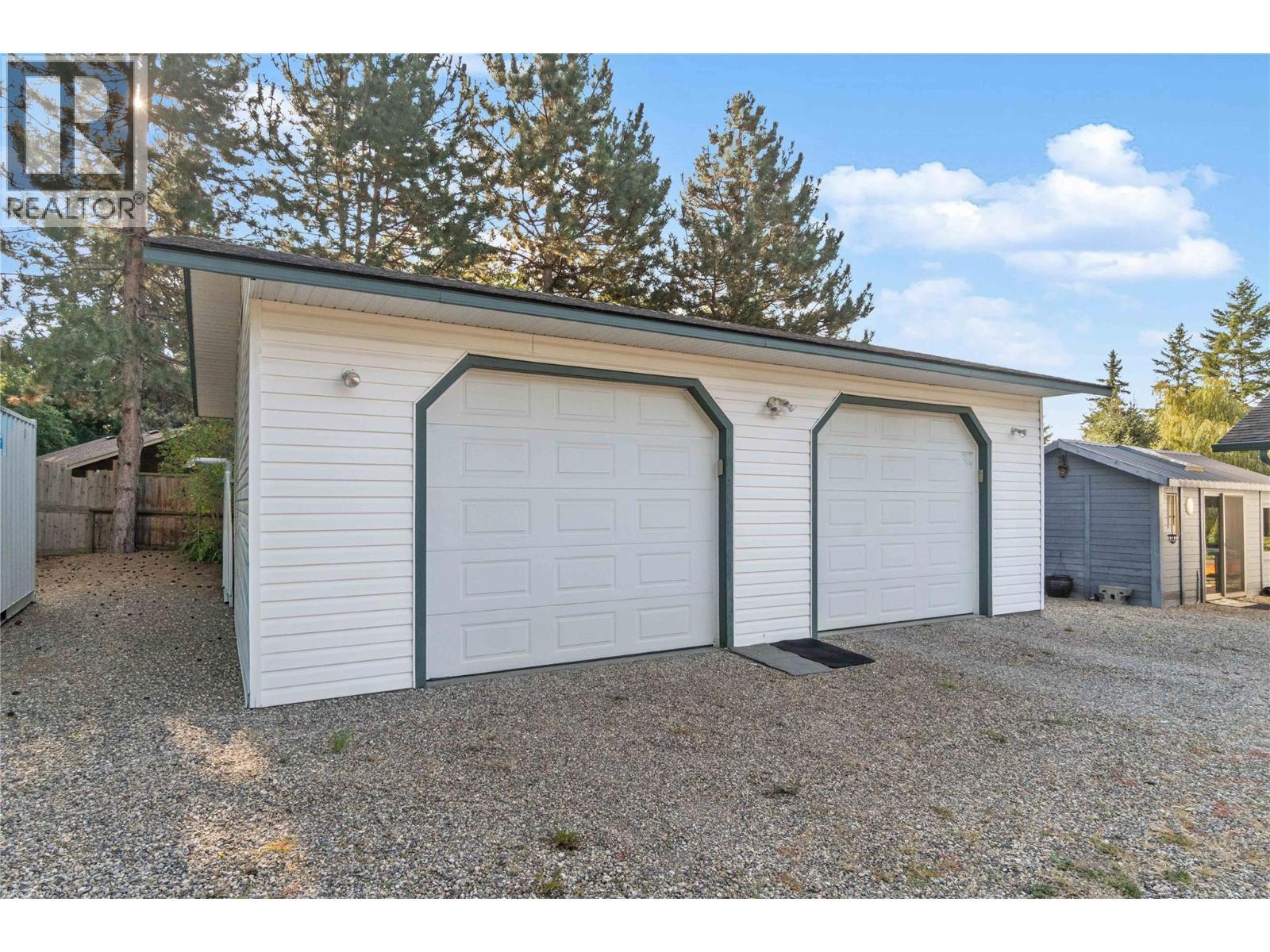 760 Mobley Road, Tappen, BC - Outdoor With Exterior