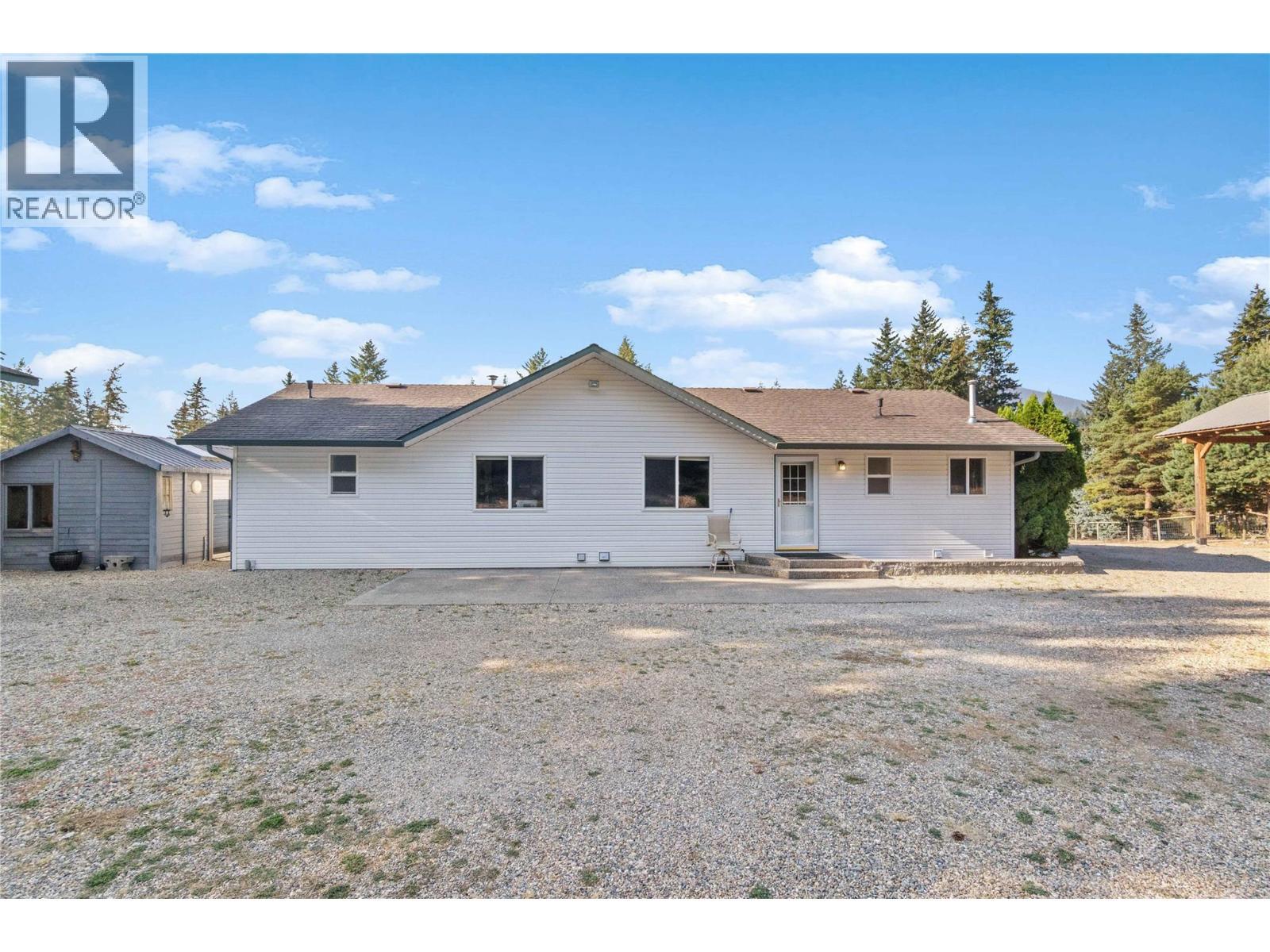 760 Mobley Road, Tappen, BC - Outdoor