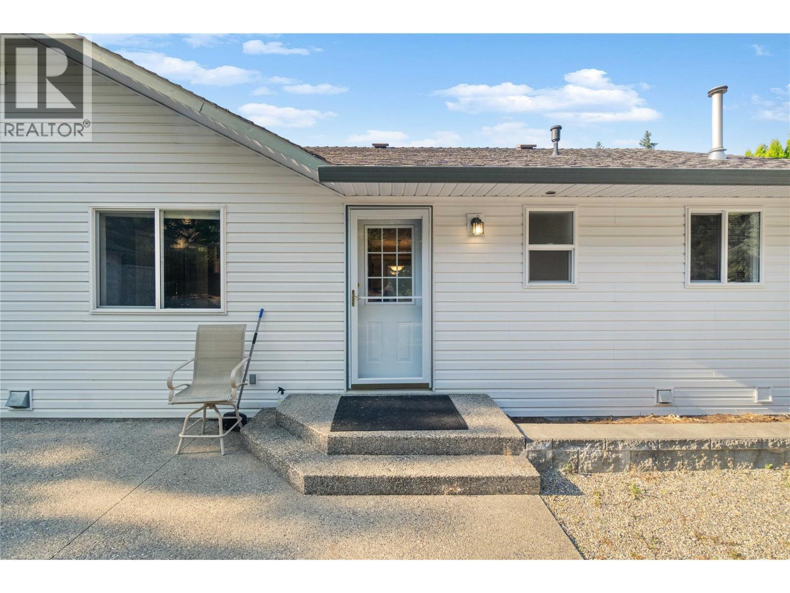 760 Mobley Road, Tappen, BC - Outdoor With Exterior