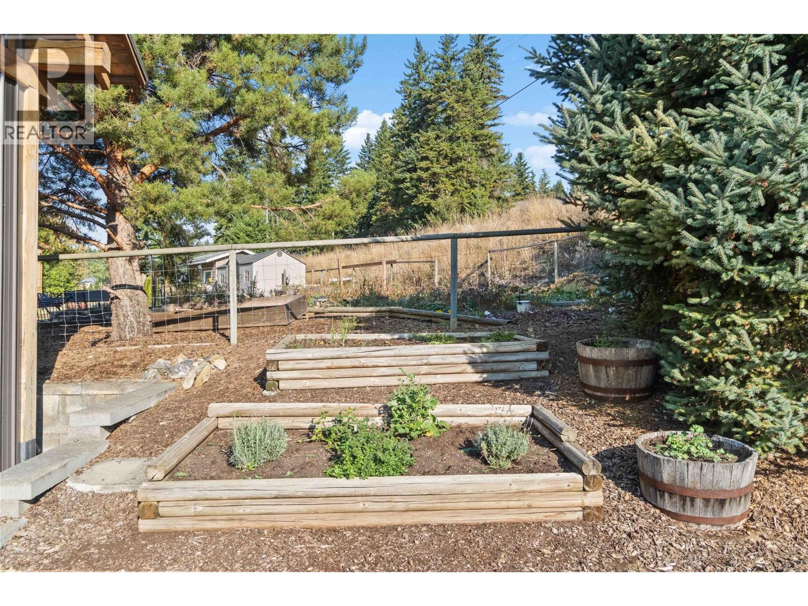 760 Mobley Road, Tappen, BC - Outdoor