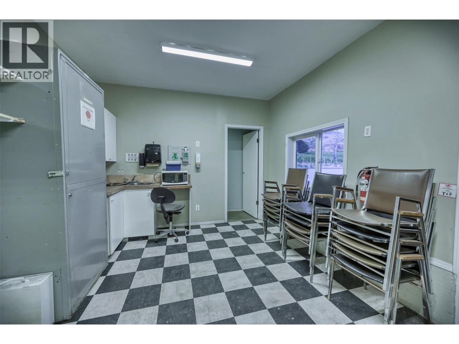 17202 97 Highway, Osoyoos, BC