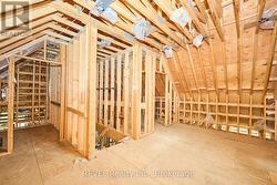 LOFT WALK-IN CLOSET -