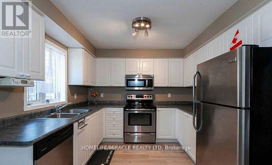 36 Bramcedar Crescent, Brampton, ON - Indoor Photo Showing Kitchen With Double Sink