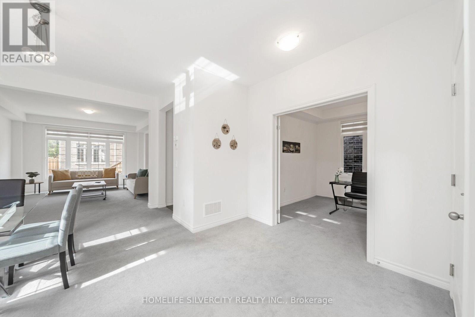 26 Sassafrass Road, Springwater, ON - Indoor