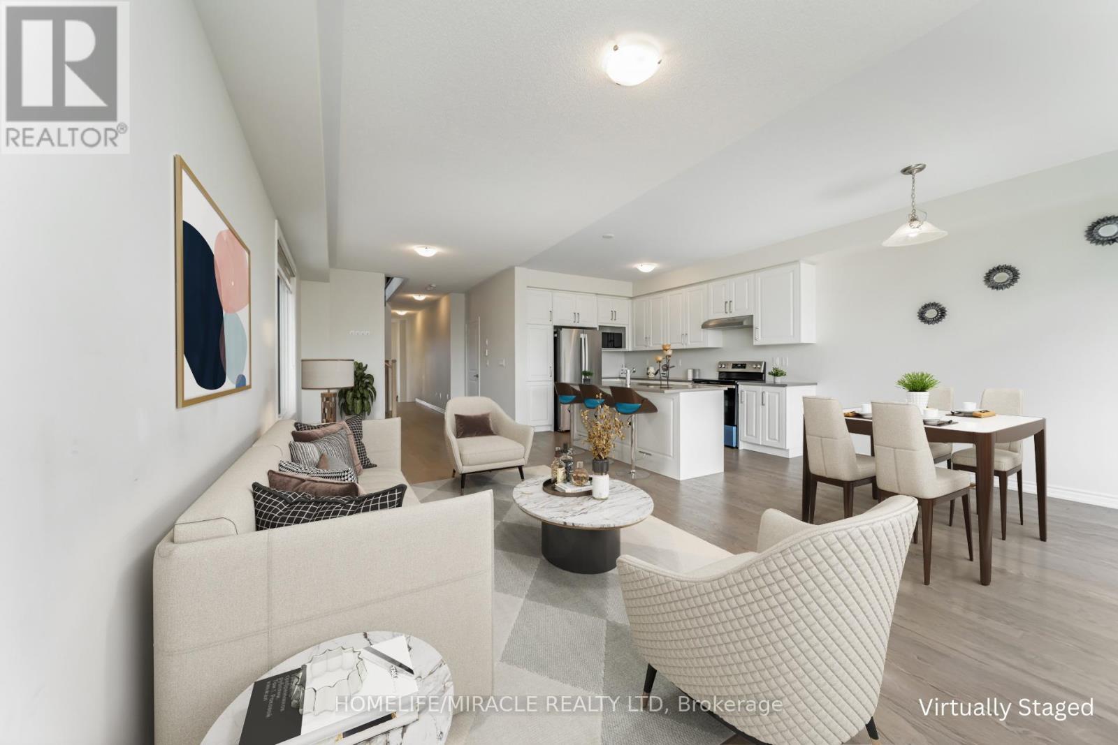 64 Phoenix Boulevard, Barrie, ON - Indoor