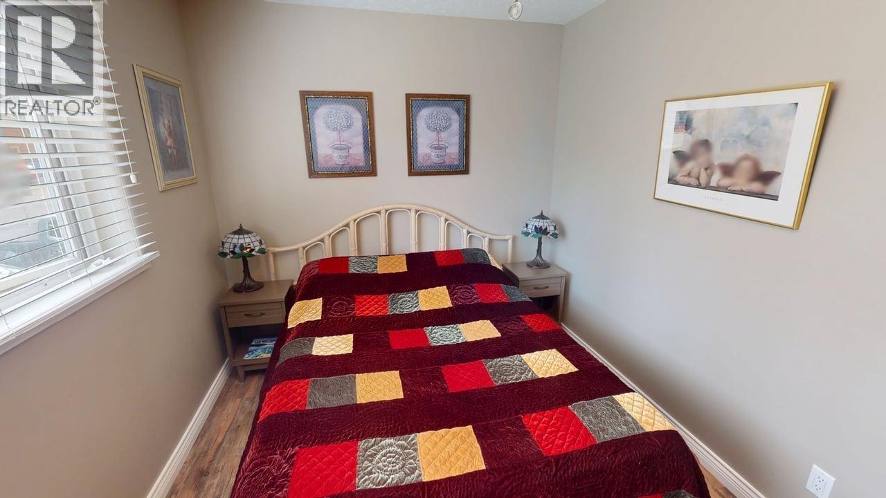 5270 Mackay Crescent, 100 Mile House, BC - Indoor Photo Showing Bedroom