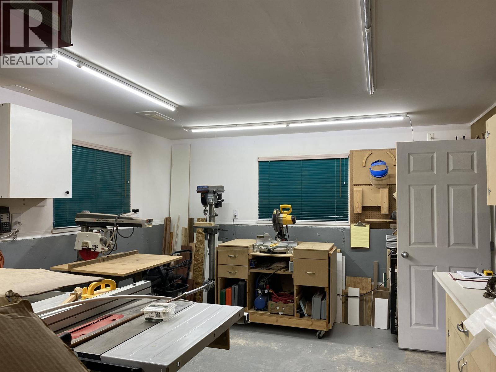 5270 Mackay Crescent, 100 Mile House, BC - Indoor