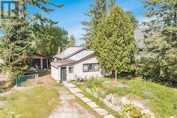 16 WATERSIDE DRIVE Tay, ON L0K 1R0