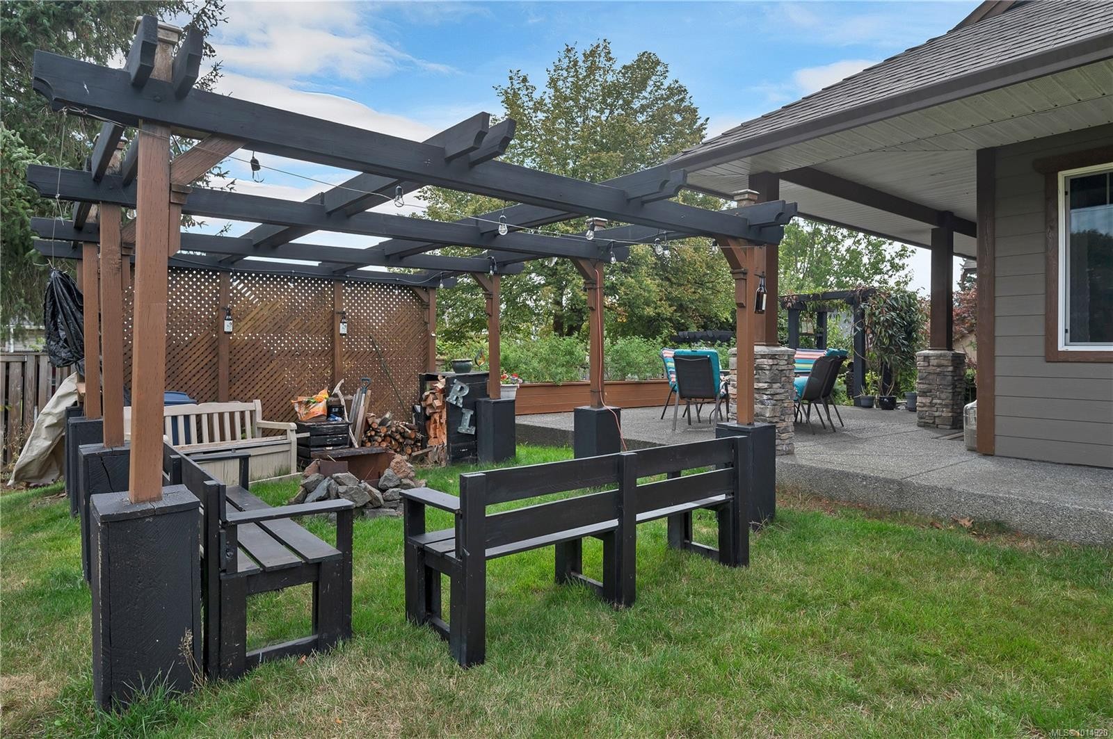 111 Petersen Rd South, Campbell River, BC