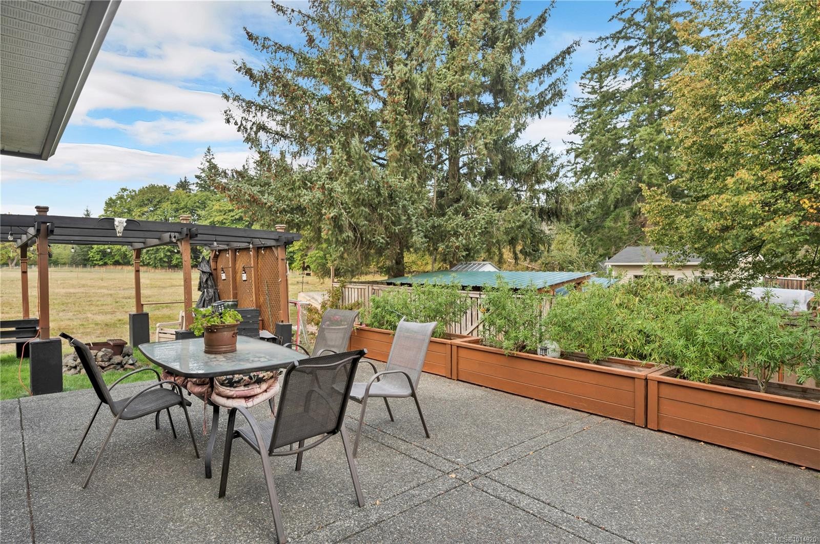 111 Petersen Rd South, Campbell River, BC