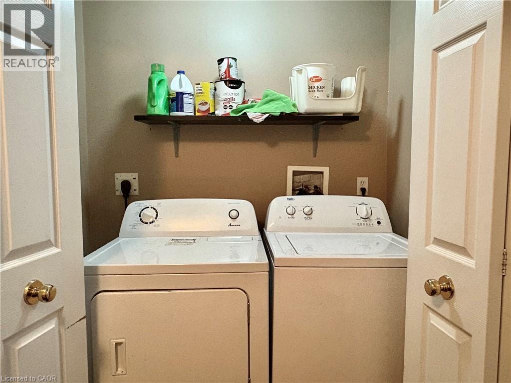 38 Max Becker Drive, Kitchener, ON - Indoor Photo Showing Laundry Room