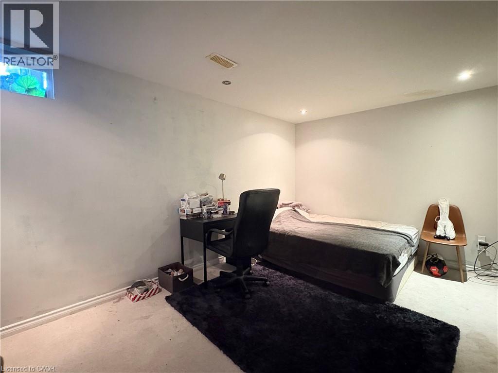 38 Max Becker Drive, Kitchener, ON - Indoor