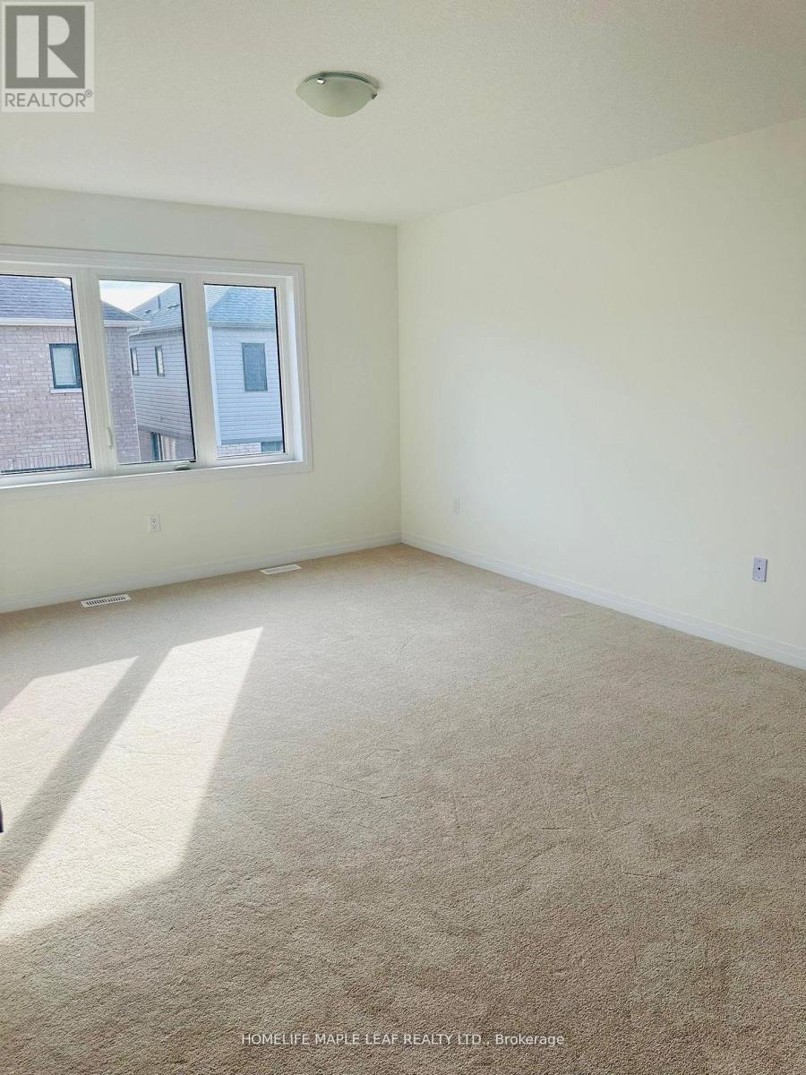 29 Selection Heights, Thorold, ON - Indoor Photo Showing Other Room