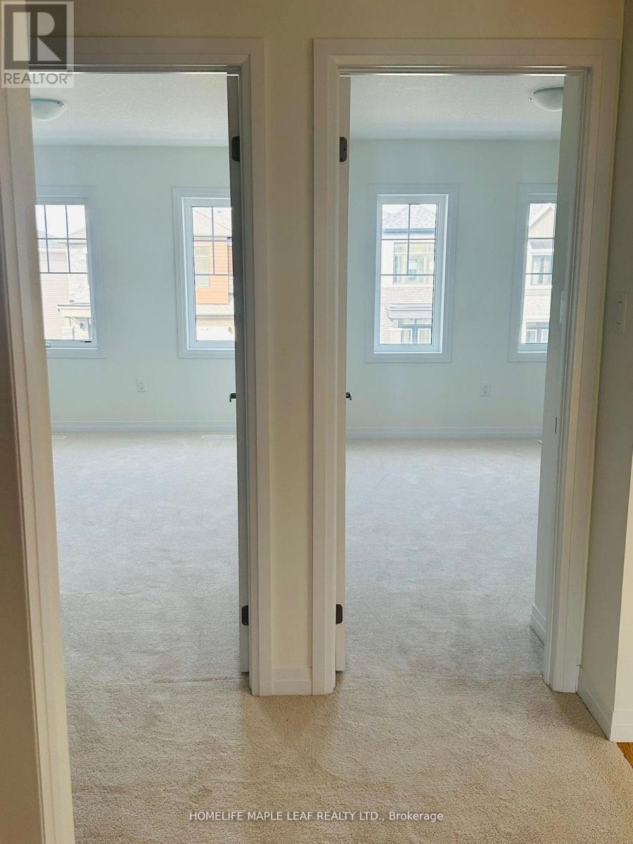 29 Selection Heights, Thorold, ON - Indoor Photo Showing Other Room