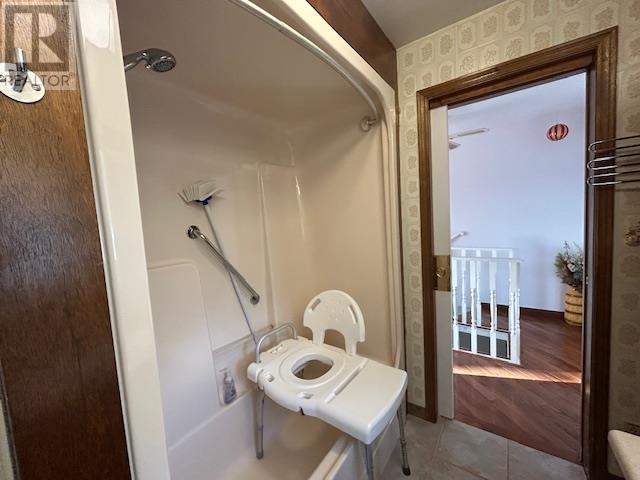 345 Dead End Rd, Harmony Beach, ON - Indoor Photo Showing Bathroom