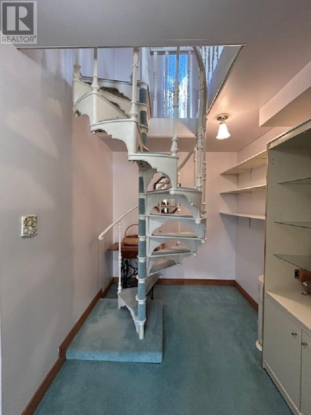 345 Dead End Rd, Harmony Beach, ON - Indoor Photo Showing Other Room