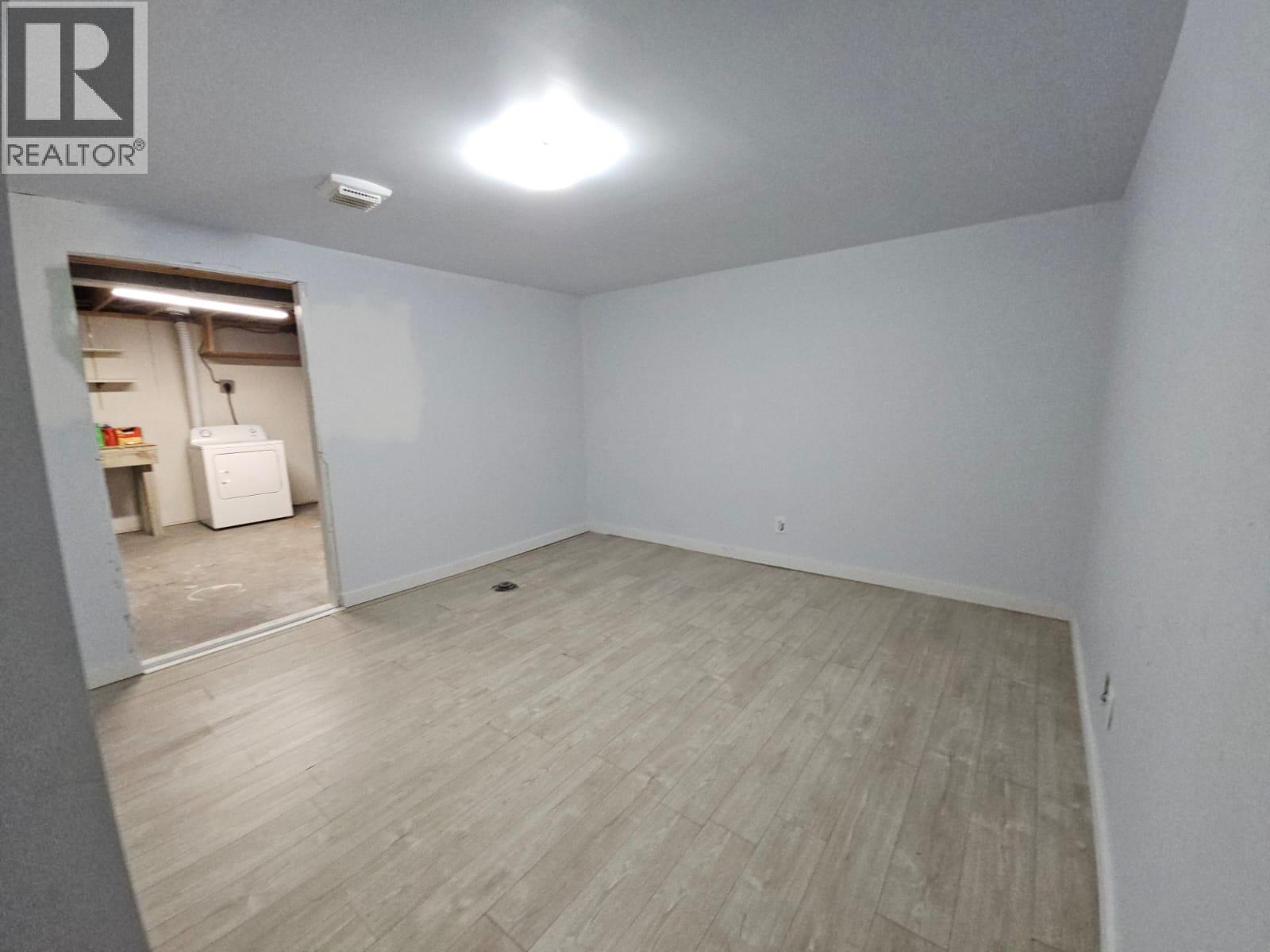 140-5100 53 Street Sw, Chetwynd, BC - Indoor Photo Showing Other Room