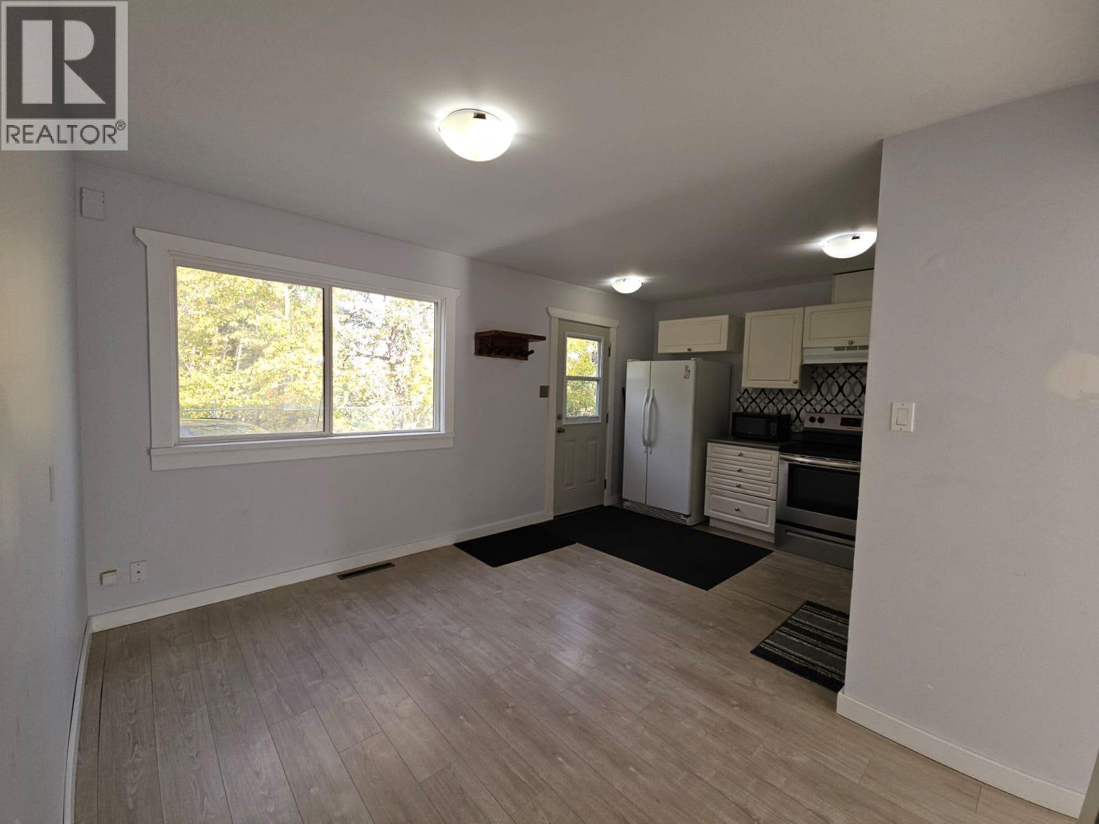 140-5100 53 Street Sw, Chetwynd, BC - Indoor Photo Showing Other Room