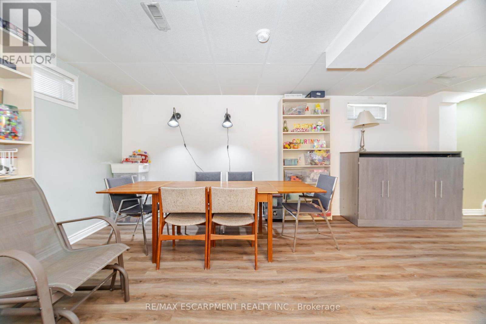 178 Athenia Drive, Hamilton, ON - Indoor Photo Showing Dining Room