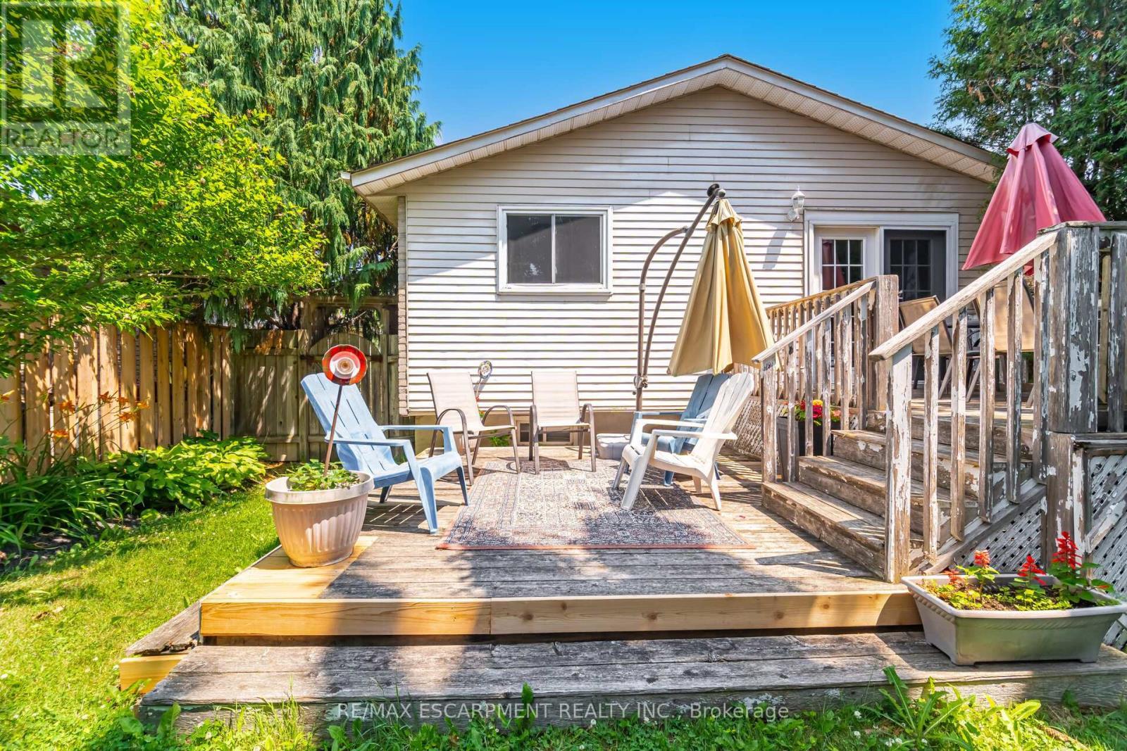 178 Athenia Drive, Hamilton, ON - Outdoor With Deck Patio Veranda